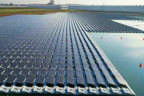 Energía solar flotante ayudaría a combatir el cambio climático